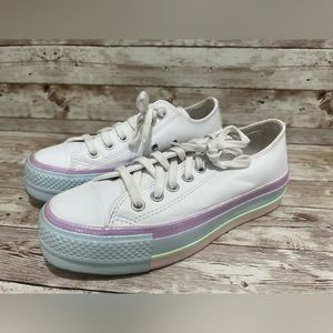 Women’s size 6 white leather platform converse pastel